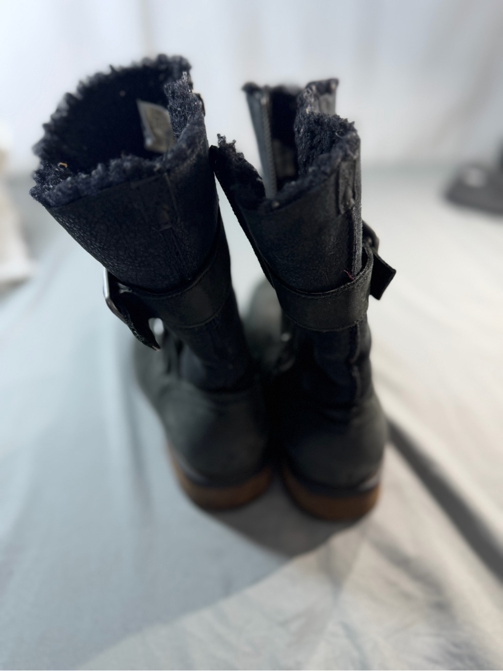UGG Oregon winter boot in black women's size 6.5 Leather - Picture 5 of 9